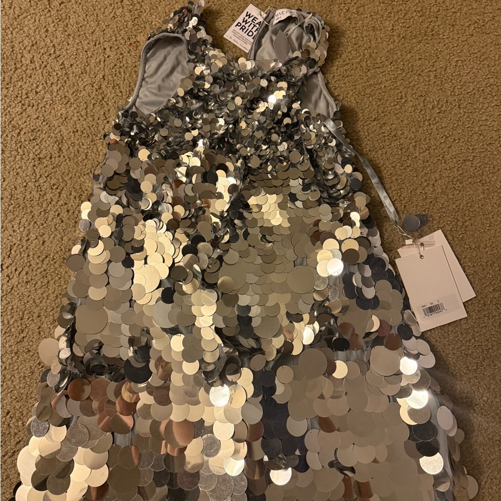 Mac Duggal Elegant Sequin Sleeveless Dress - Picture 2 of 4